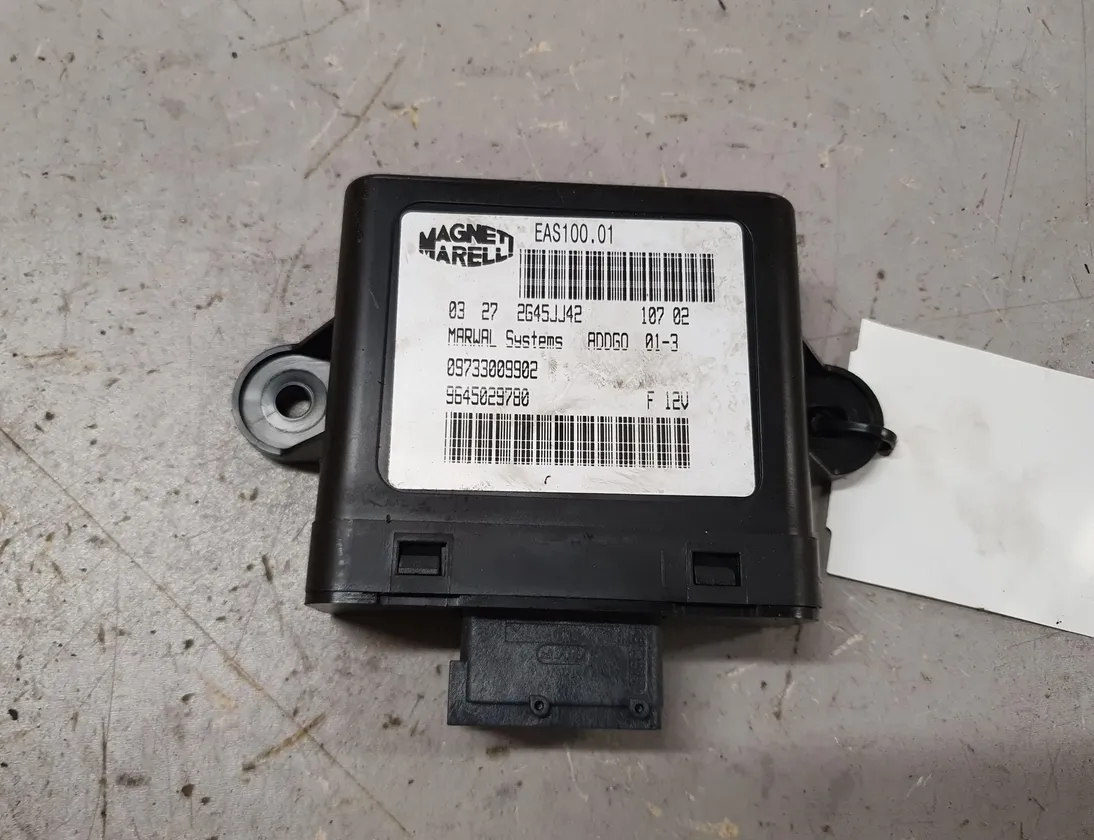 CITROËN C5 1 generation (2001-2008) Comfort Control Unit 09733009902 28622112