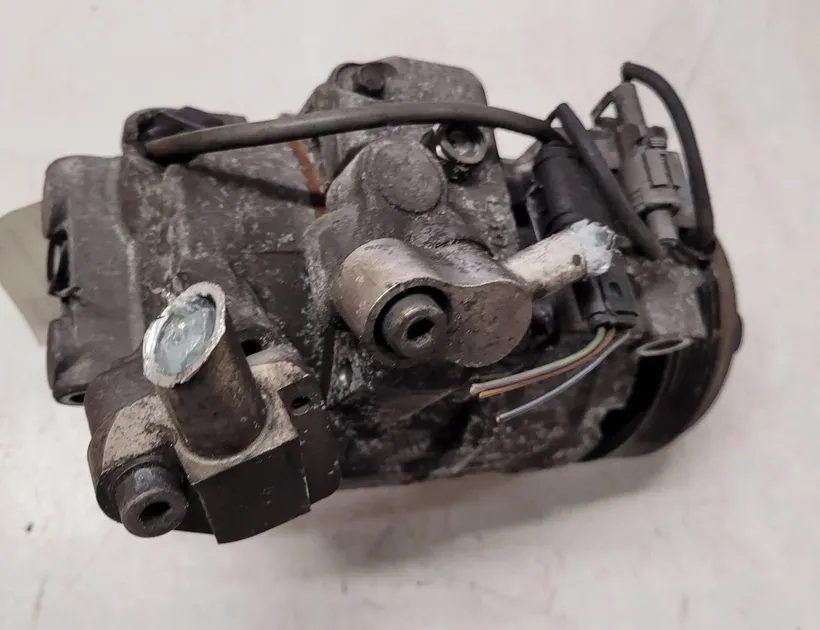 BMW 3 Series E90/E91/E92/E93 (2004-2013) Hасос кондиционера 6452698786202 28709623