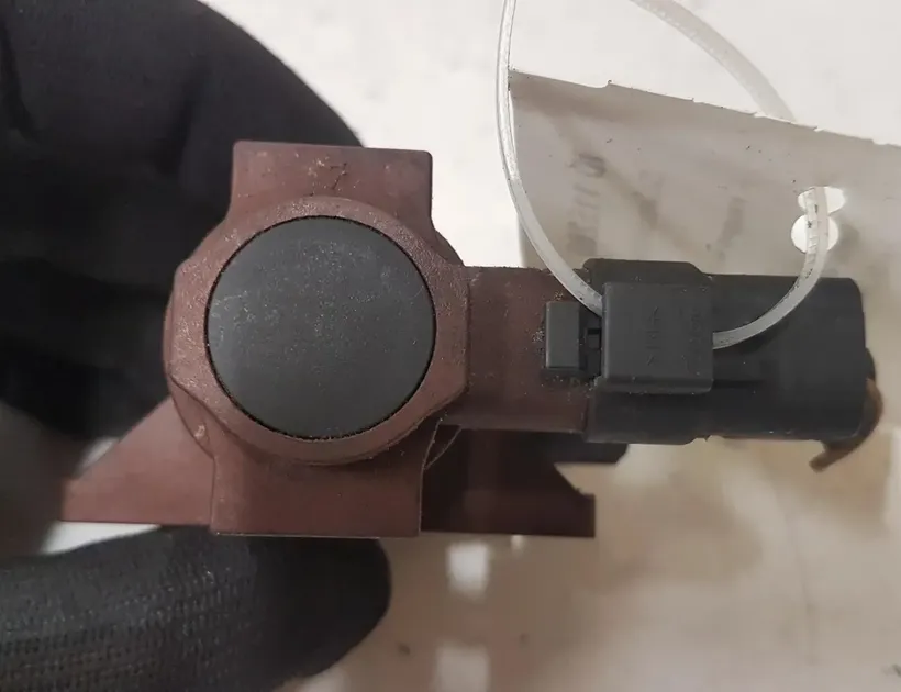 PEUGEOT 307 1 generation (2001-2008) Solenoid Valve 72832804 28763449
