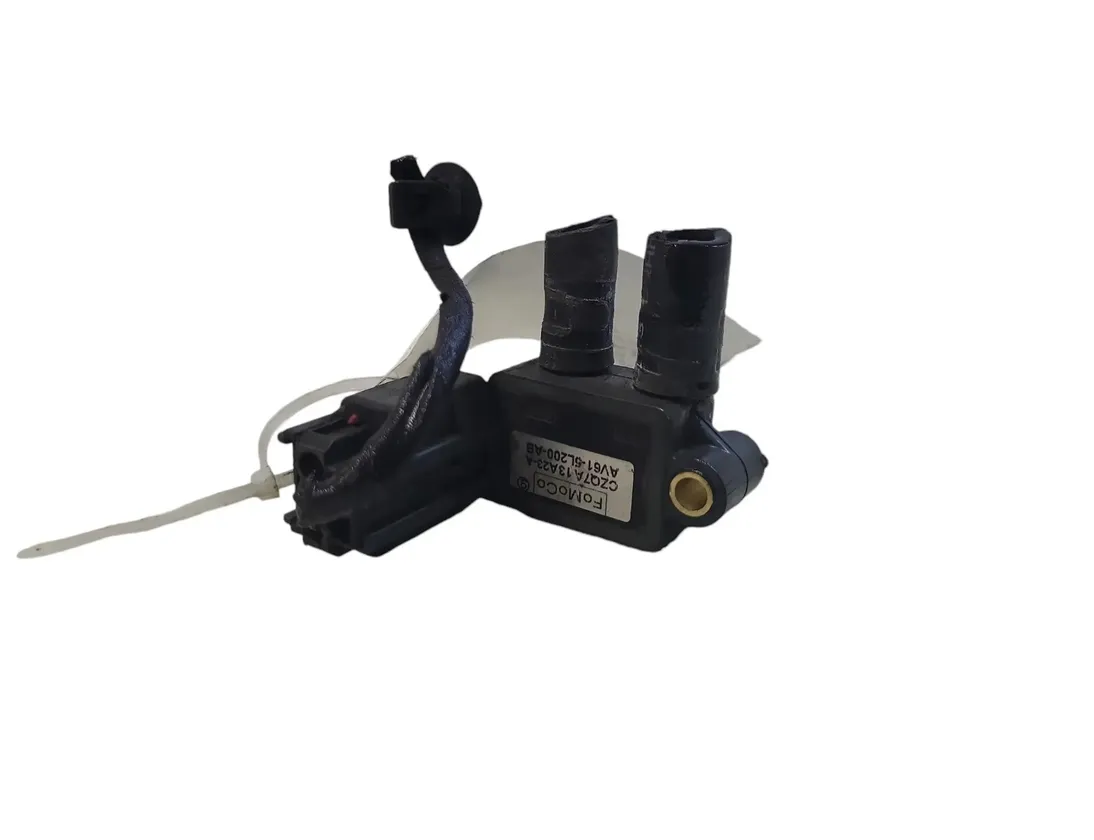 VOLVO V40 Cross Country 1 generation (2012-2020) DPF Pressure Sensor AV615L200AB 28804685