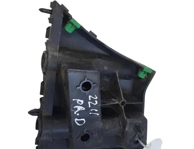 VOLVO V40 Cross Country 1 generation (2012-2020) Front Right Bumper Bracket 31290586 28811115