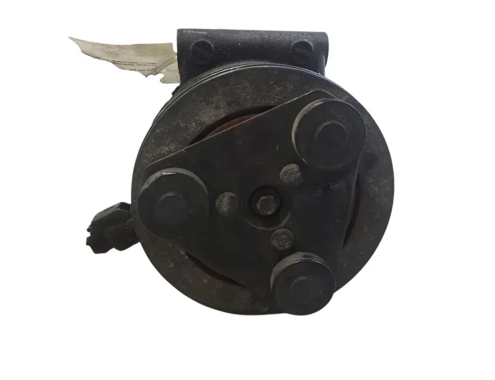 VOLVO V70 3 generation (2007-2020) Air Condition Pump 33352283