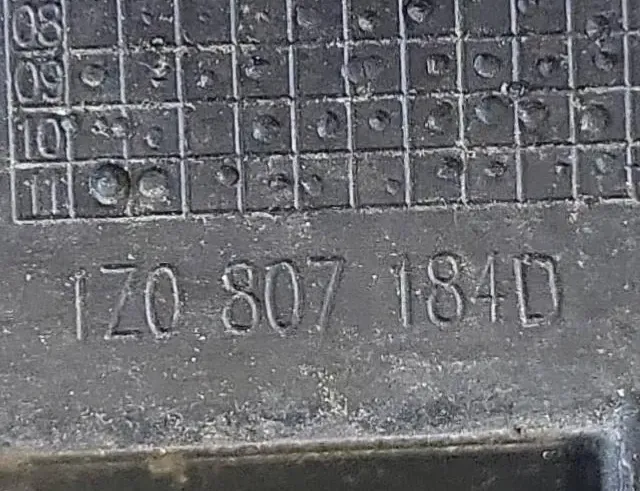 SKODA Octavia 2 generation (2004-2013) Держатель бампера передний правый 1Z0807184D 33518567