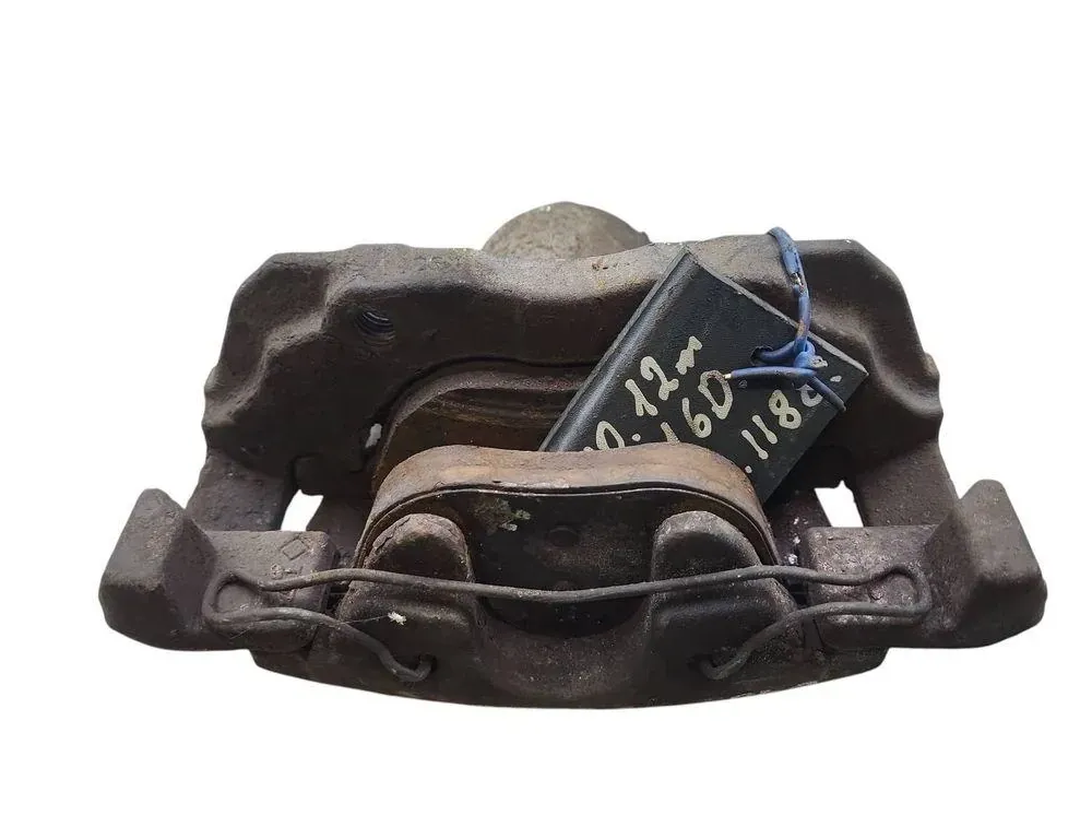 VOLVO V40 Cross Country 1 generation (2012-2020) Супорт тормозов передний правый 33708854