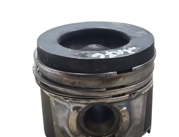 VOLVO V40 Cross Country 1 generation (2012-2020) Piston D4162T 34509993