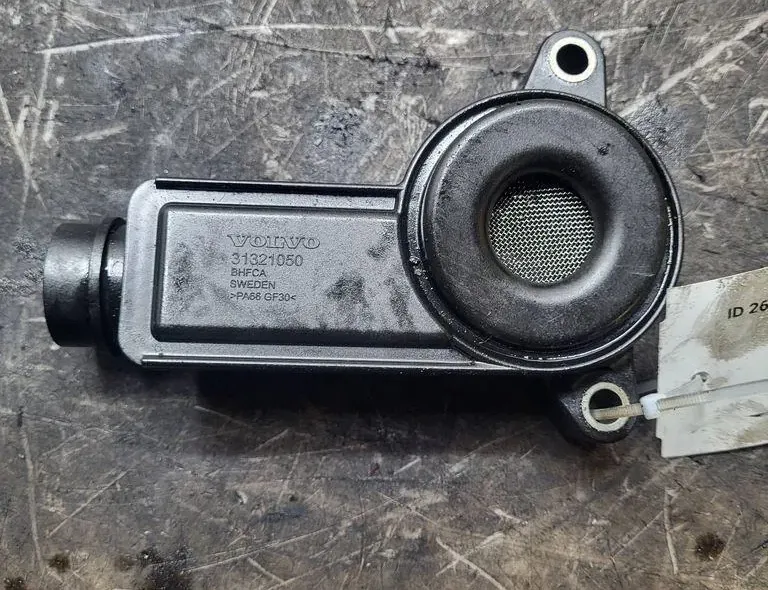 VOLVO V40 Cross Country 1 generation (2012-2020) Oil Collector 31321050 34525933