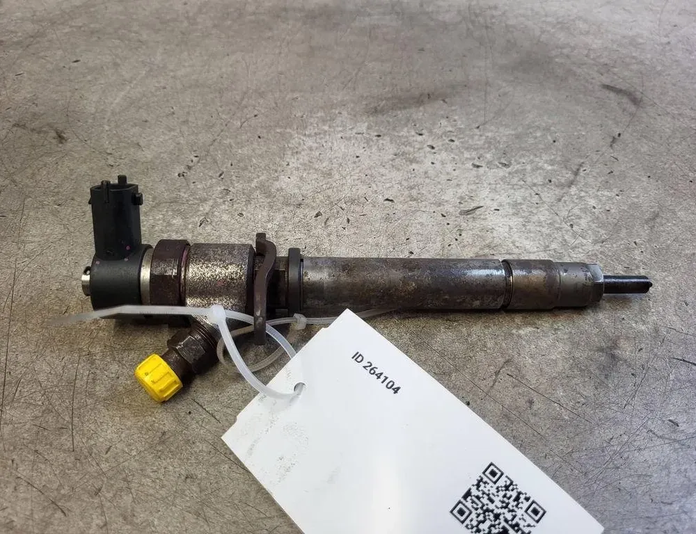 VOLVO XC90 1 generation (2002-2014) Fuel Injector 8658352 34524263