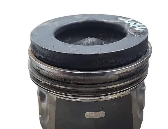 VOLVO V40 Cross Country 1 generation (2012-2020) Piston D4162T 34509993