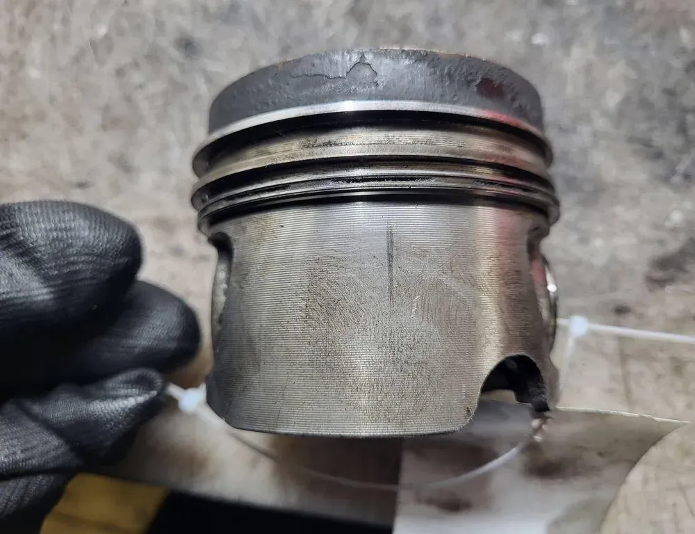 VOLKSWAGEN Golf 8 generation (2019-2023) Piston CBA 34157970