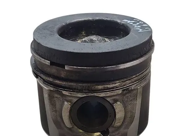 VOLVO V40 2 generation (2012-2020) Piston D4162T 34510156