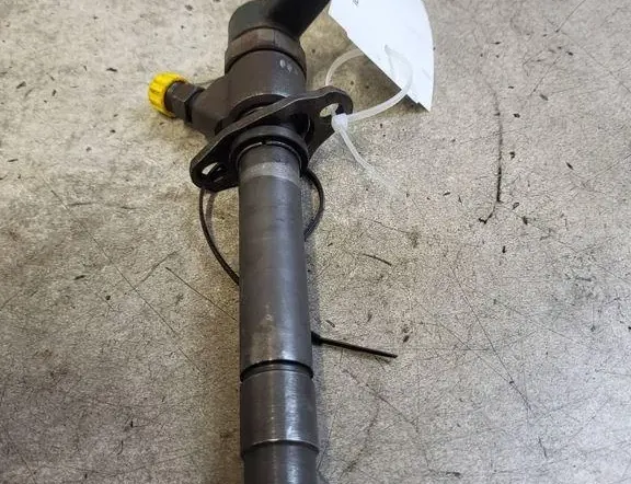 VOLVO XC90 1 generation (2002-2014) Fuel Injector 8658352 34525140