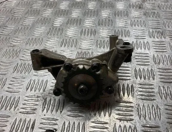 VOLKSWAGEN Passat B7 (2010-2015) Oil Pump 03G115105 30535517