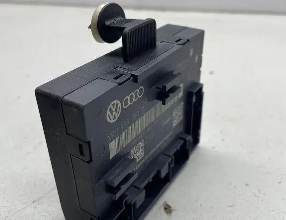 AUDI A4 B7/8E (2004-2008) Rear Left Door Control Unit 8K0959793D 30536545