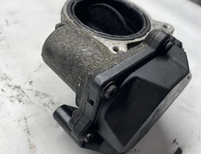 AUDI A6 C6/4F (2004-2011) Дроссельная заслонка 059145950H 17771977