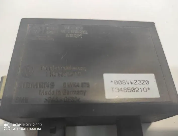 VOLKSWAGEN Golf 4 generation (1997-2006) Immobiliser control unit 008VWZ3Z0,T34850210,1H0953257B 27161328