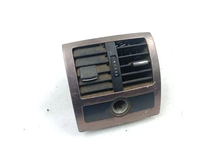 AUDI A6 C5/4B (1997-2004) Задняя воздушная решётка 4B0819203 27166467