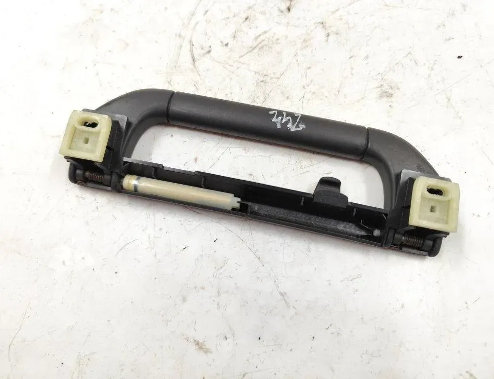 BMW X5 E53 (1999-2006) Rear Left Roof Handle 8257226 31490476