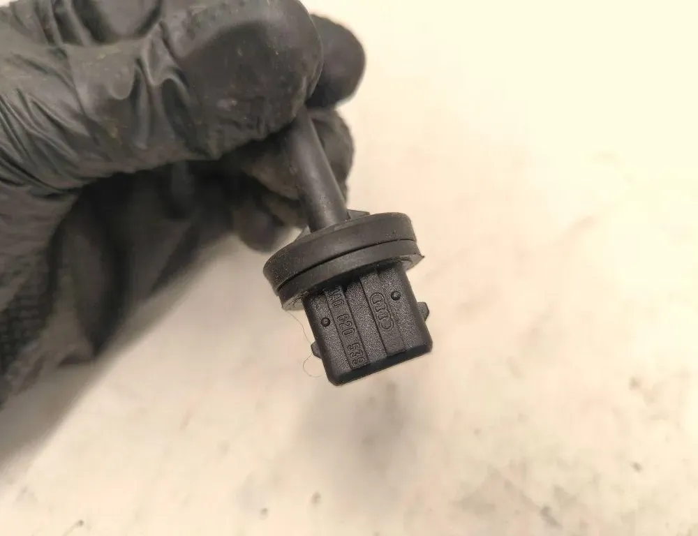 AUDI A4 B5/8D (1994-2001) Exhaust gas temperature sensor 4A0820539 34653277