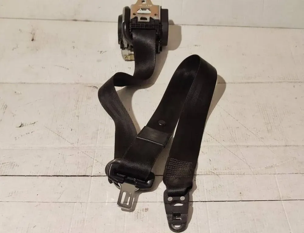 AUDI A4 B7/8E (2004-2008) Front Left Seatbelt 102022005,601916200C,8E0857705F,560788401 36005738