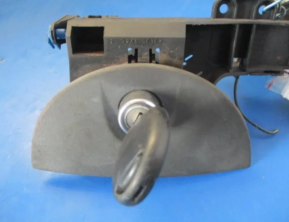 OPEL Corsa C (2000-2006) Tailgate Boot Lock 90534769 28017850