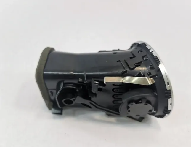 MERCEDES-BENZ C-Class W204/S204/C204 (2004-2015) Вентиляционные отверстия в приборной панели A2048306254 17325678