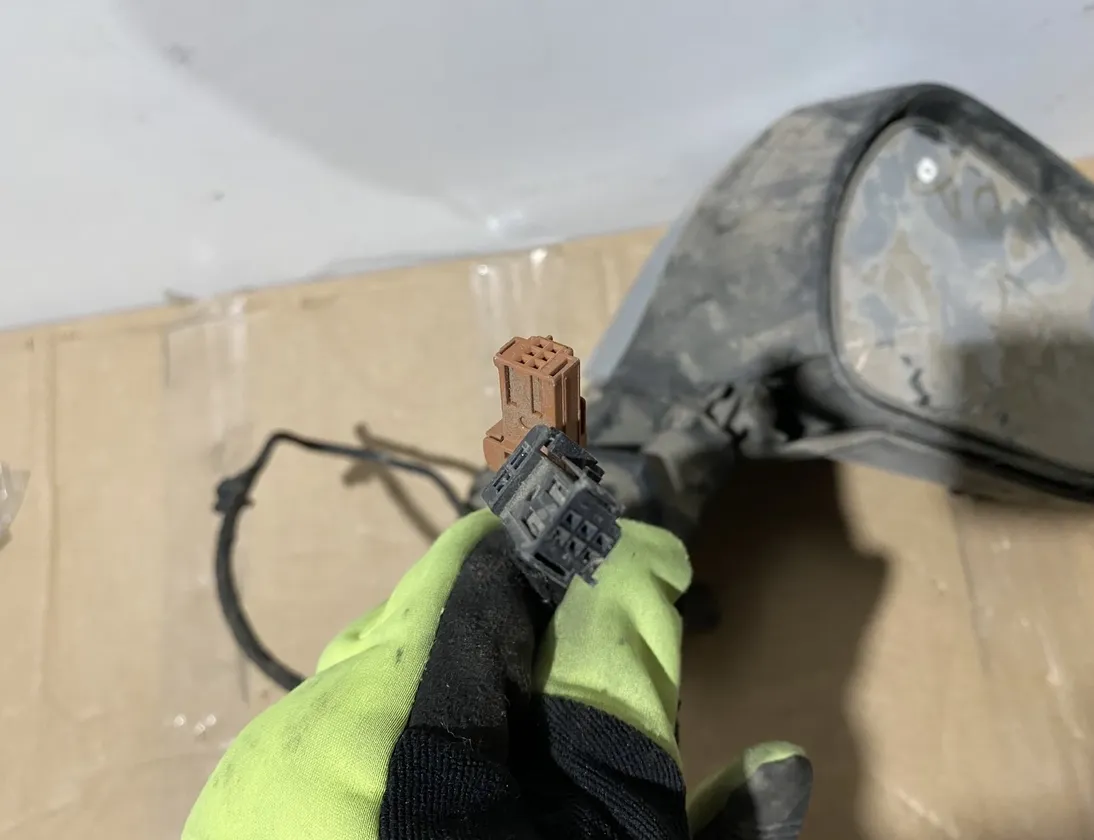 PEUGEOT 207 1 generation (2006-2009) Right Side Wing Mirror 96806501XT 29939272