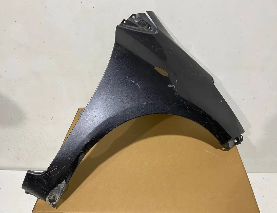 TOYOTA Yaris 3 generation (2010-2019) Front Right Fender 33510790
