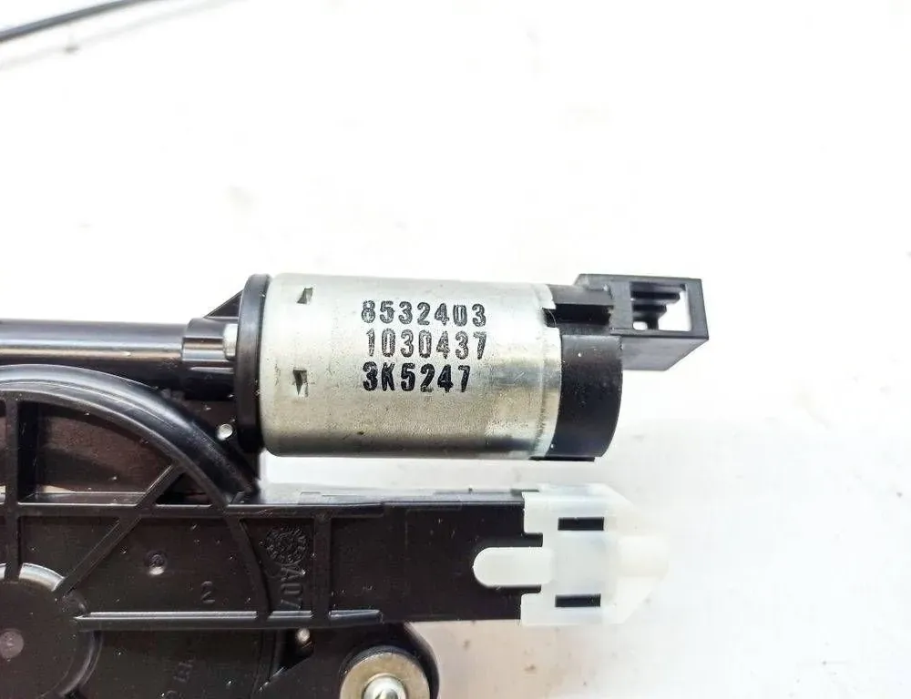 VOLKSWAGEN Eos 1 generation (2006-2020) Front Right Seat Control Motor 3900550,8532403,1030437 34311247