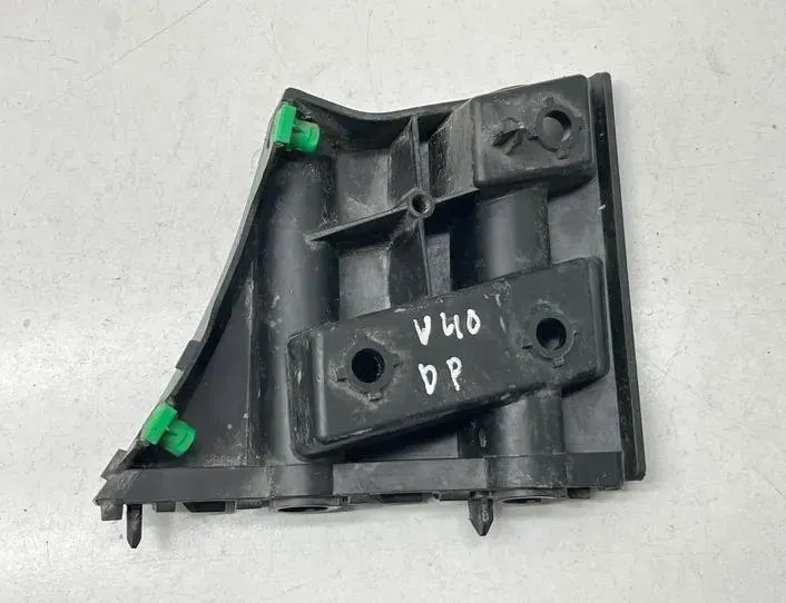 VOLVO V40 Cross Country 1 generation (2012-2020) Front Right Bumper Bracket 31425111 27241936