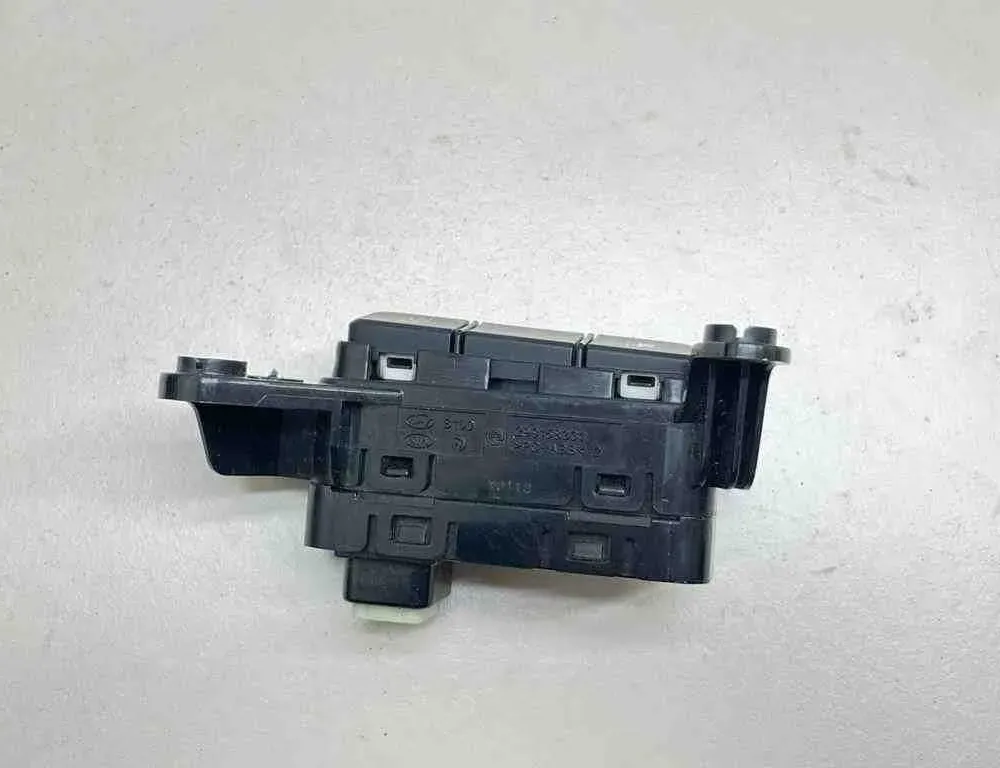 KIA Optima 4 generation (2015-2020) Переключатель кнопок 93750D4520,299158331,70118 32682677