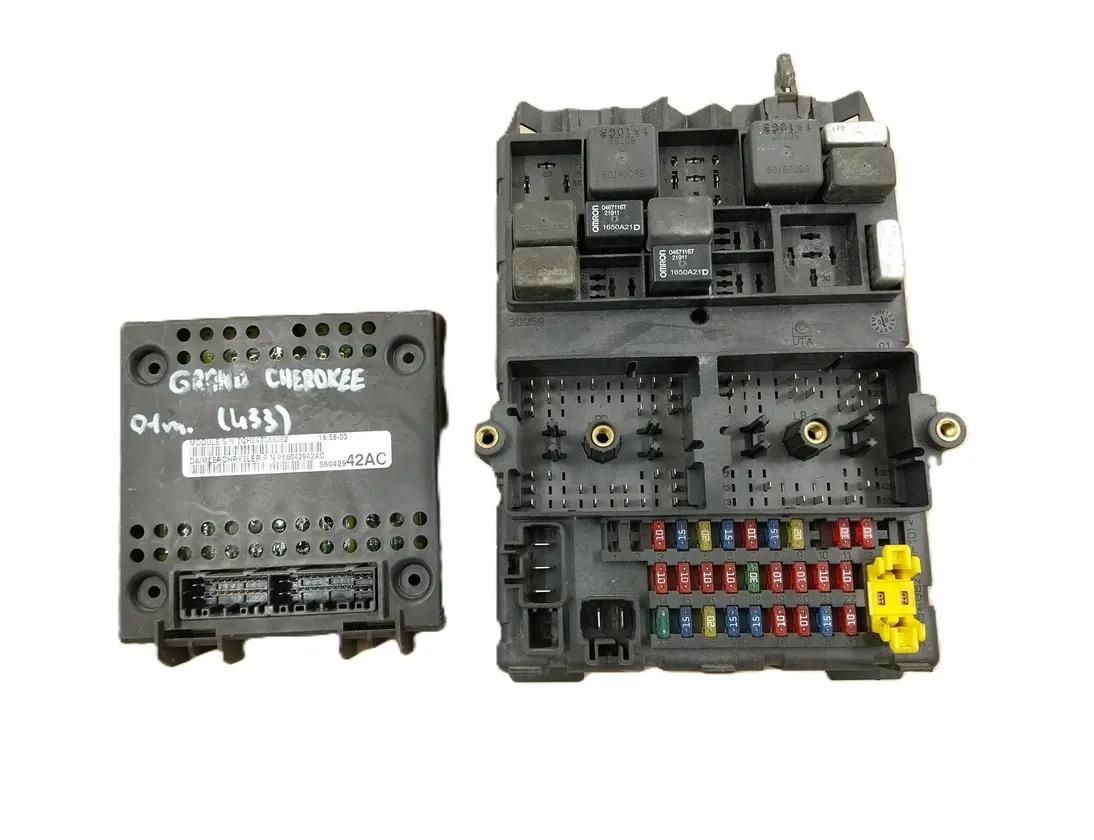 JEEP Grand Cherokee 2 generation (WJ) (1999-2004) Fuse box 04812515AH,518722004,P56042942AC 35518450