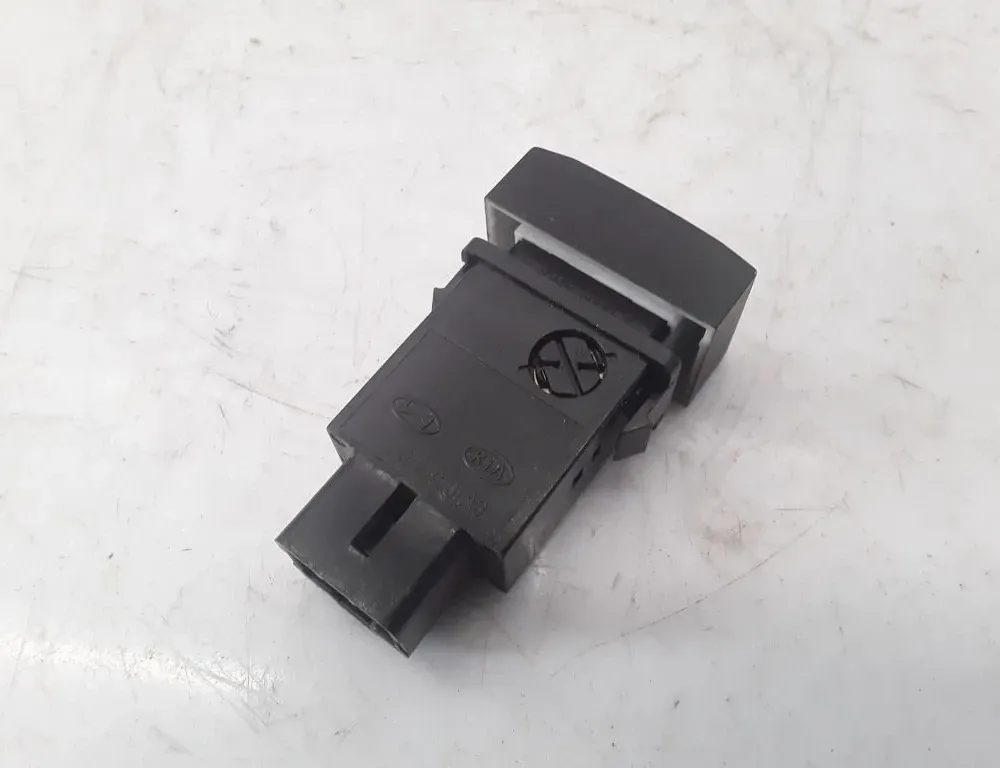 KIA Sorento 1 generation (2002-2011) Кнопка обогрева лобового стекла 864W03000 11528096