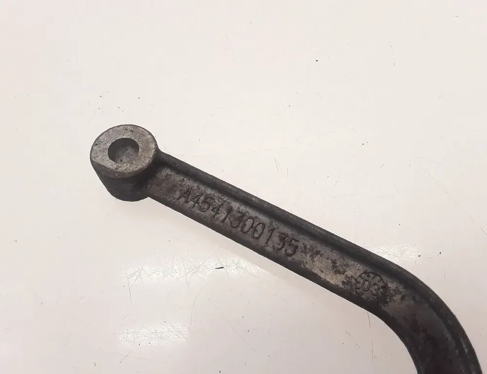 SMART Forfour 1 generation (2004-2006) Air Conditioner Compressor Bracket A4541300135,MR568992 11673885