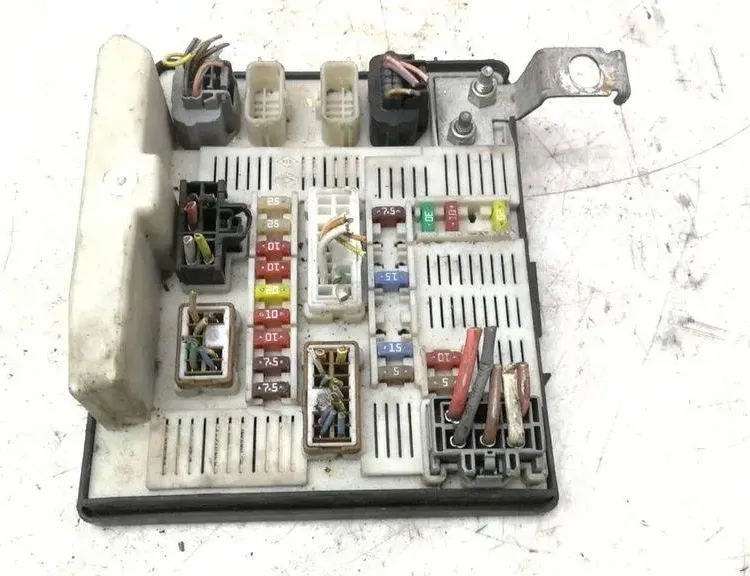 RENAULT Scenic 2 generation (2003-2010) Fuse box 7190204926,8200481866 31431192