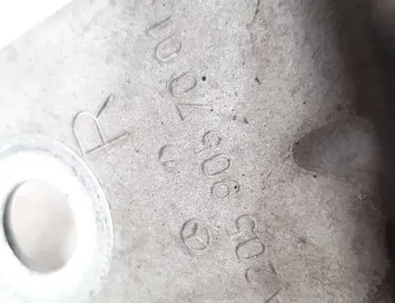 MERCEDES-BENZ C-Class W205/S205/C205 (2014-2023) Front Right Level Sensor A2229050503 33384788