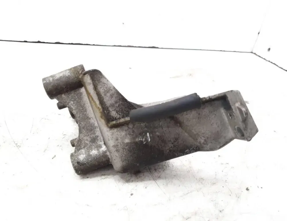 PEUGEOT 307 1 generation (2001-2008) Rear engine bracket 9638770480 33512168