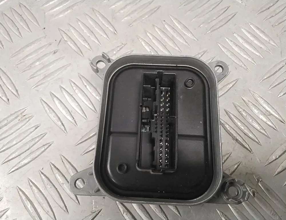 TESLA Model 3 1 generation (2017-2024) Xenon Light Control Unit 153292502E 32095407