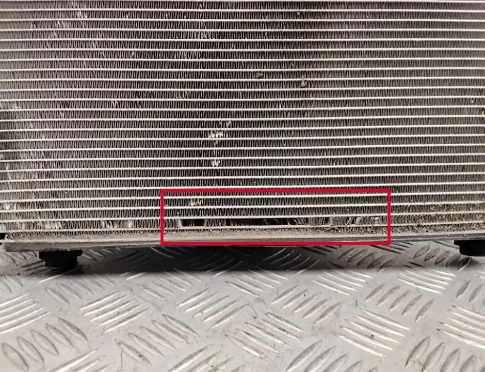 TESLA Model S 1 generation (2012-2024) Air Con Radiator 600735200F 34845667