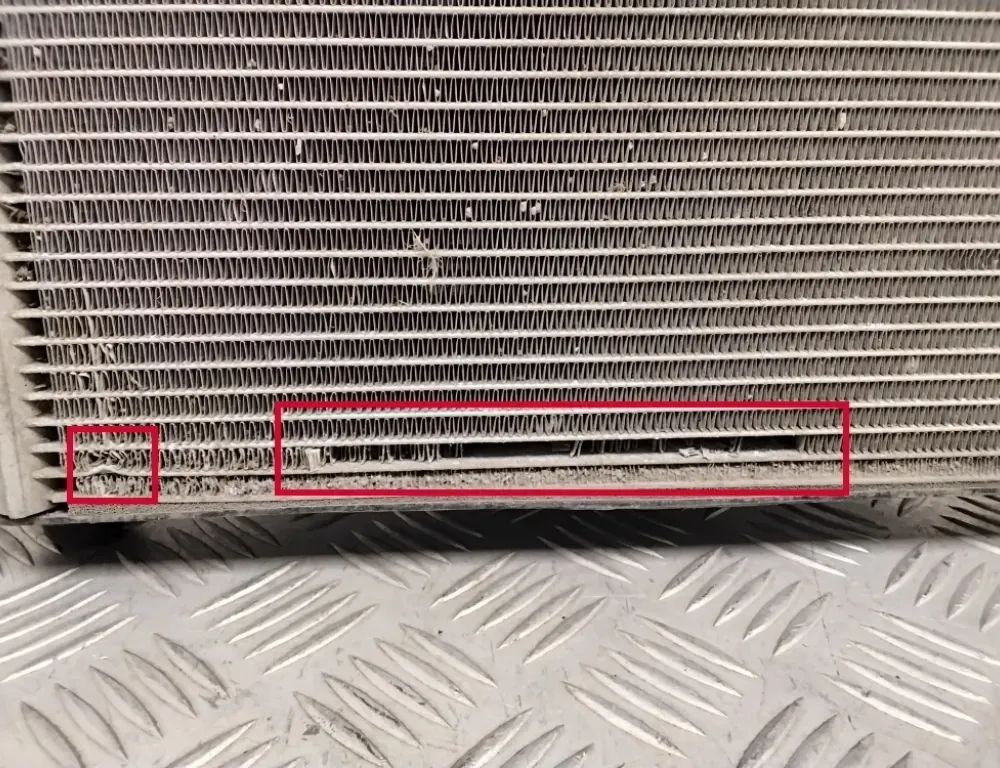 TESLA Model S 1 generation (2012-2024) Air Con Radiator 600835700F 34845682