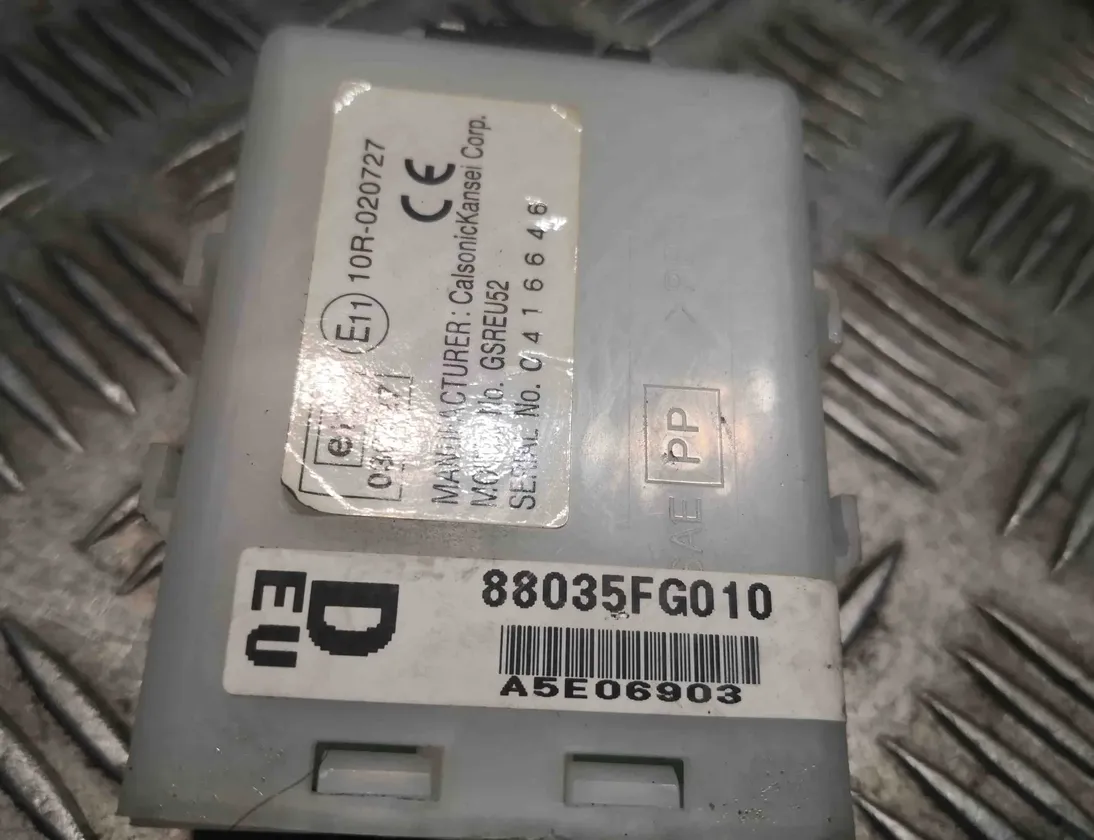 SUBARU Forester SH (2007-2013) Central locking control unit 88035fg010 32550771