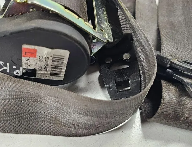 AUDI A4 B6/8E (2000-2005) Front Left Seatbelt 560788401 35493862