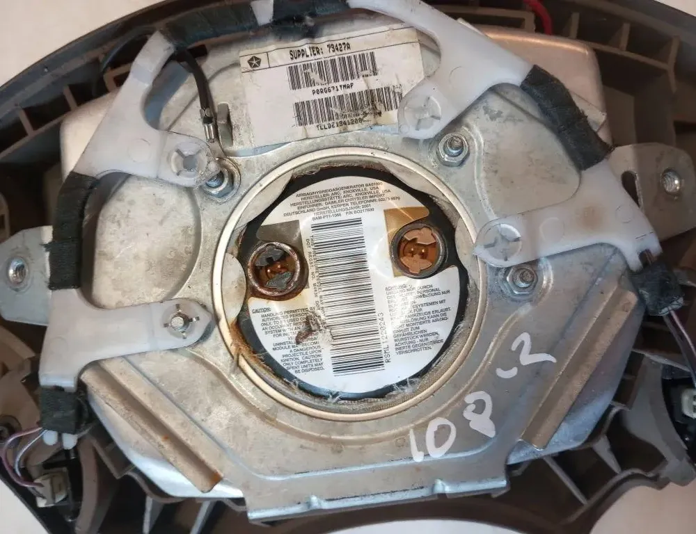 CHRYSLER Voyager 5 generation (2007-2020) Steering Wheel Airbag 73427A 33123094
