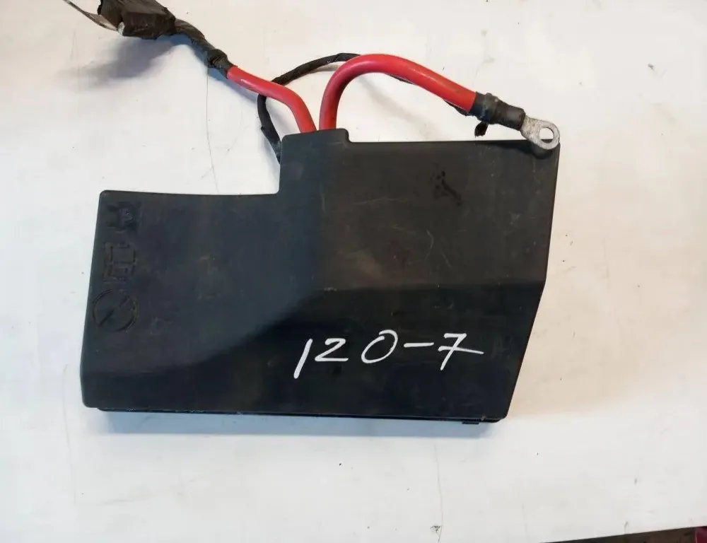 VOLVO V40 Cross Country 1 generation (2012-2020) Fuse Box 31409547 33123350