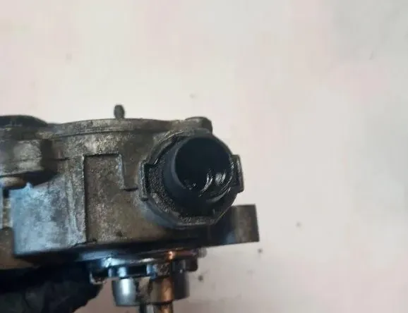 VOLVO XC60 1 generation (2008-2017) Vacuum Pump 31219463 33123393