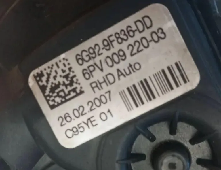 VOLVO XC60 1 generation (2008-2017) Throttle Pedal 6G929F836DD 33125587