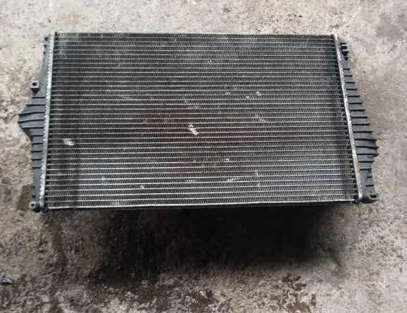 VOLVO XC60 1 generation (2008-2017) Intercooler Radiator 31274553 33126315