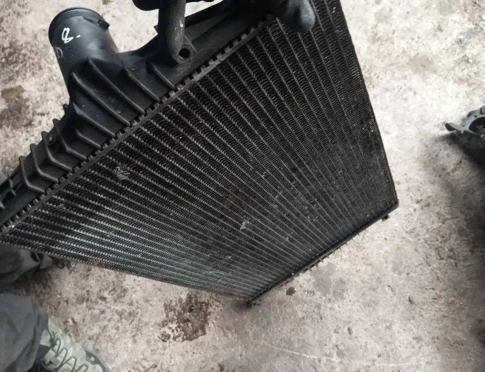 VOLVO XC60 1 generation (2008-2017) Intercooler Radiator 31274553 33126315
