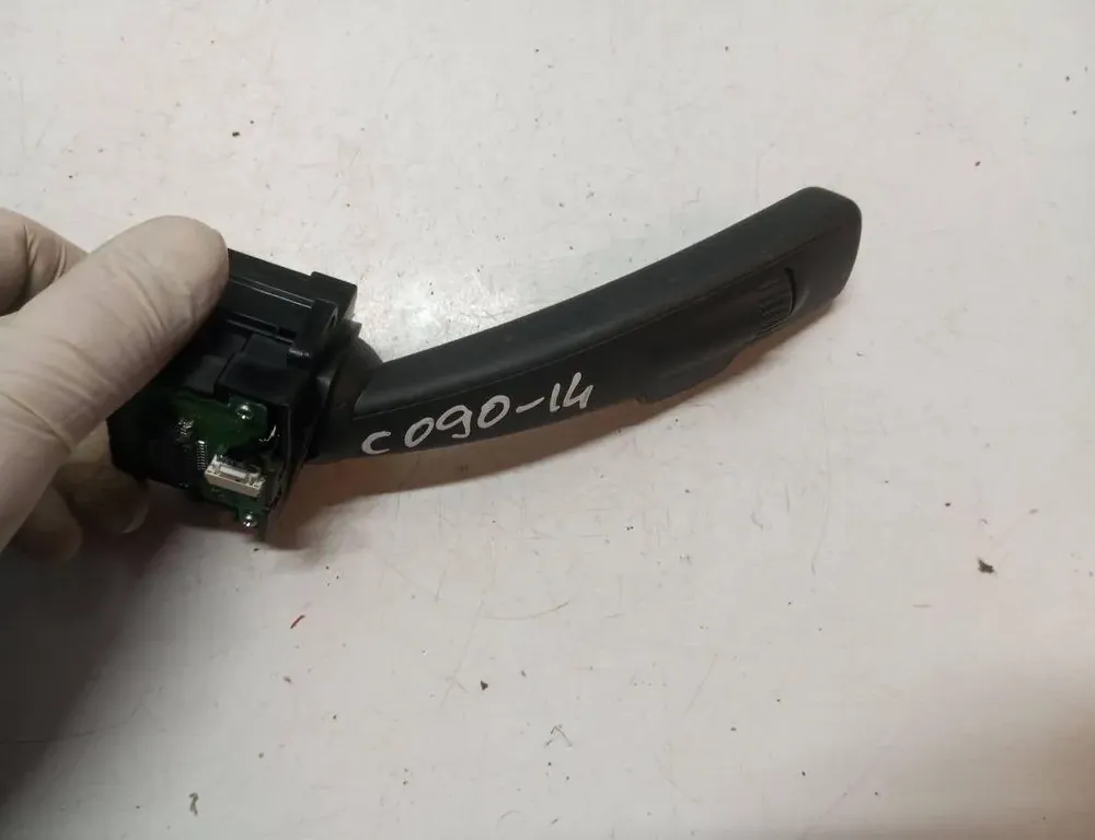 VOLVO V60 1 generation (2010-2020) Turn switch knob 31394008 33131903