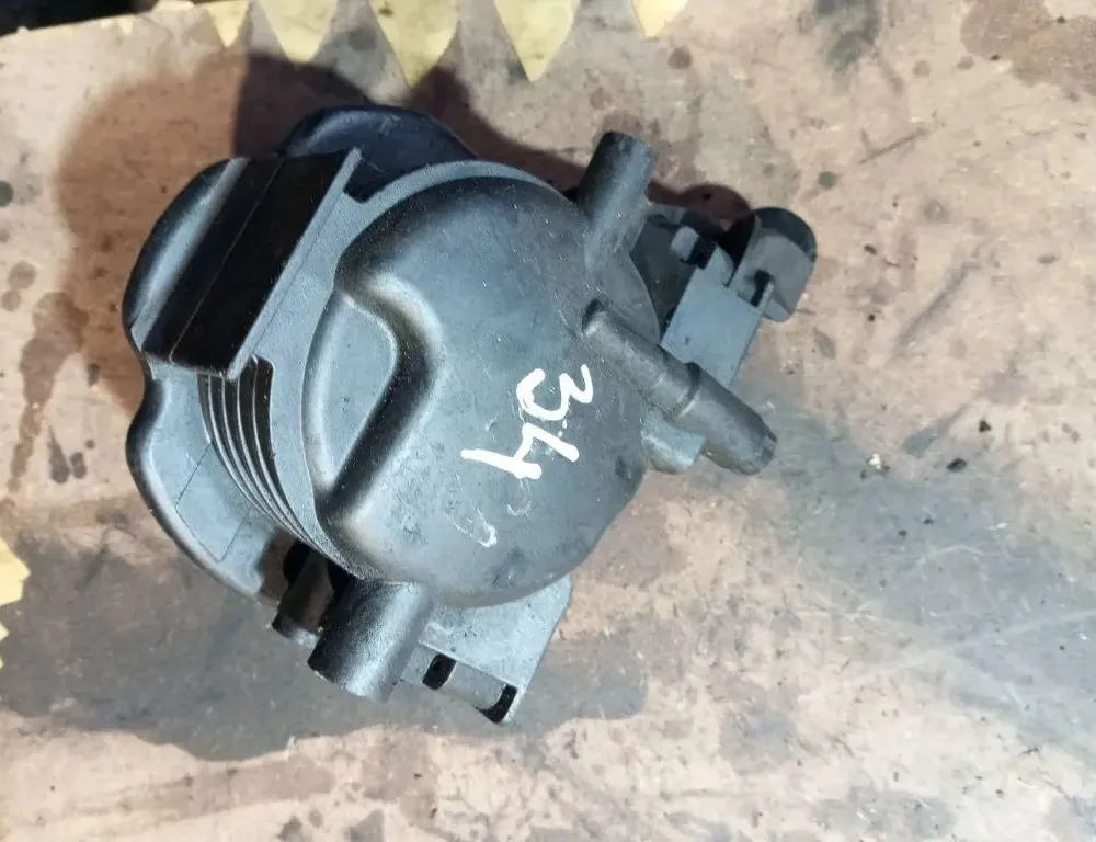 VOLVO V50 1 generation (2003-2012) Fuel Filter Housing 9645928180 33136916