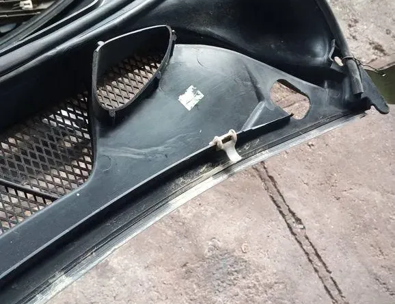 VOLVO V70 2 generation (2000-2008) Пластмасса передняя стеклоочистителей 08620987 33138168